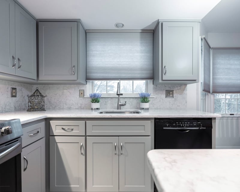 Methods to Pair Countertop Colours with Darkish Cupboards