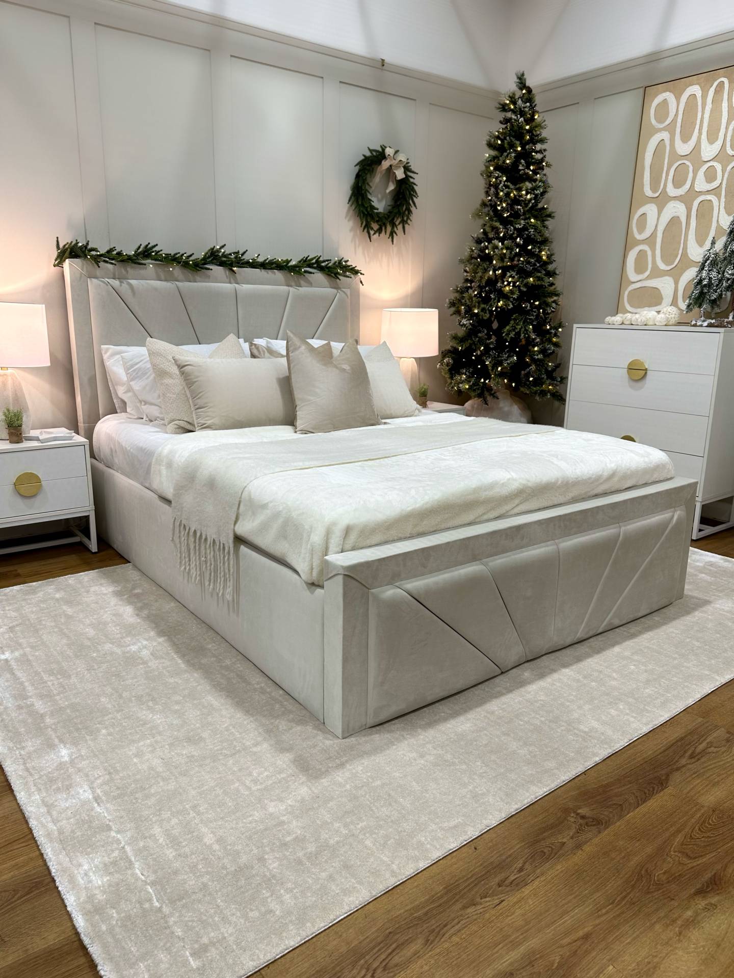 Festive Bed room Styling: Incorporating An Ottoman Mattress